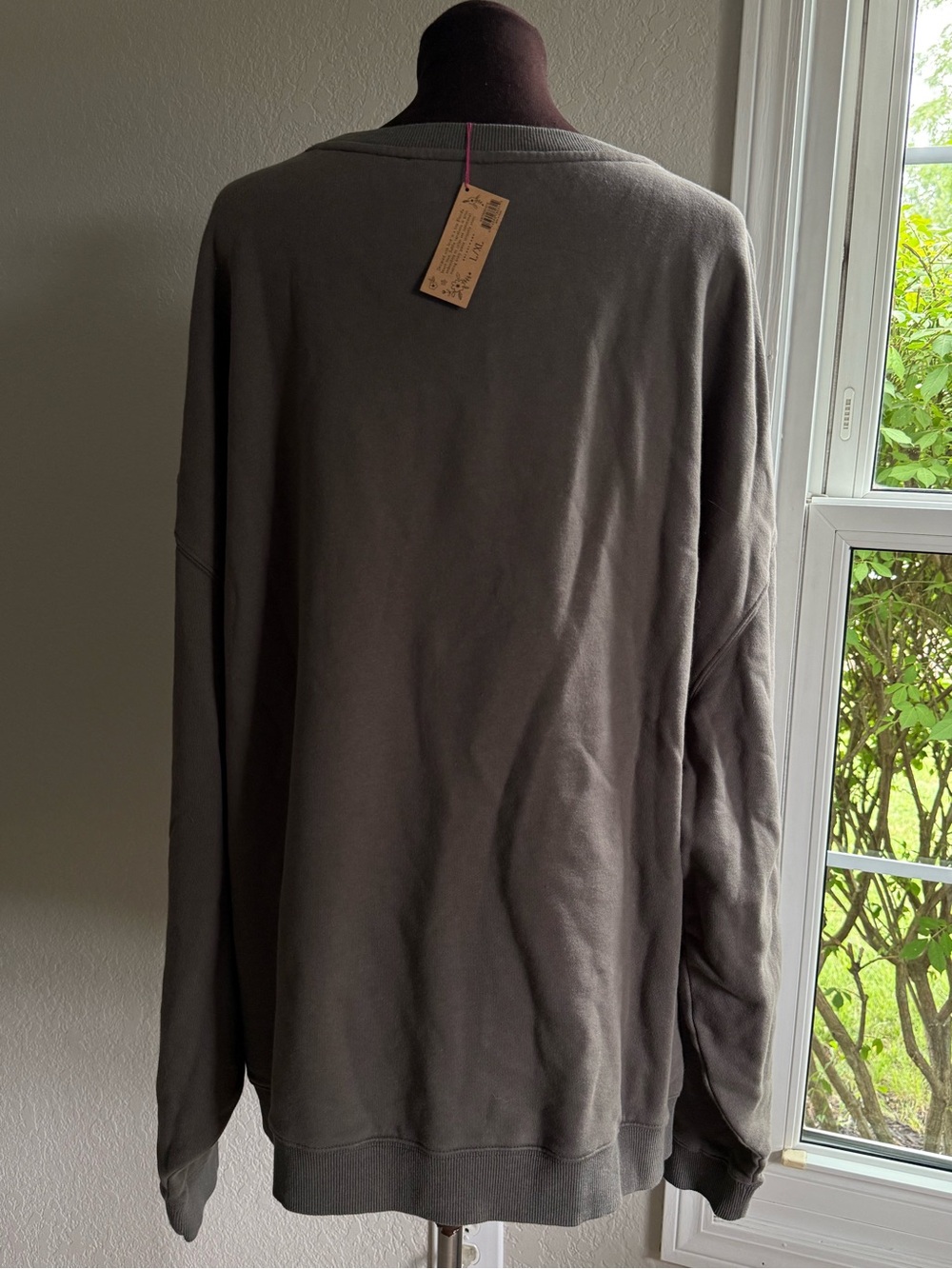 Natural Life Peace Sign Floral Appliqué Oversized Sweatshirt L/XL NWT - Picture 3 of 6